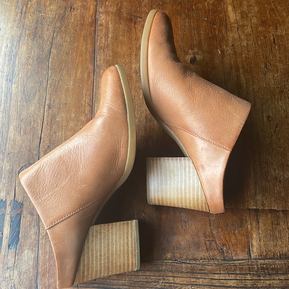 Born Carmel Leather Mules - Picture 2 of 5